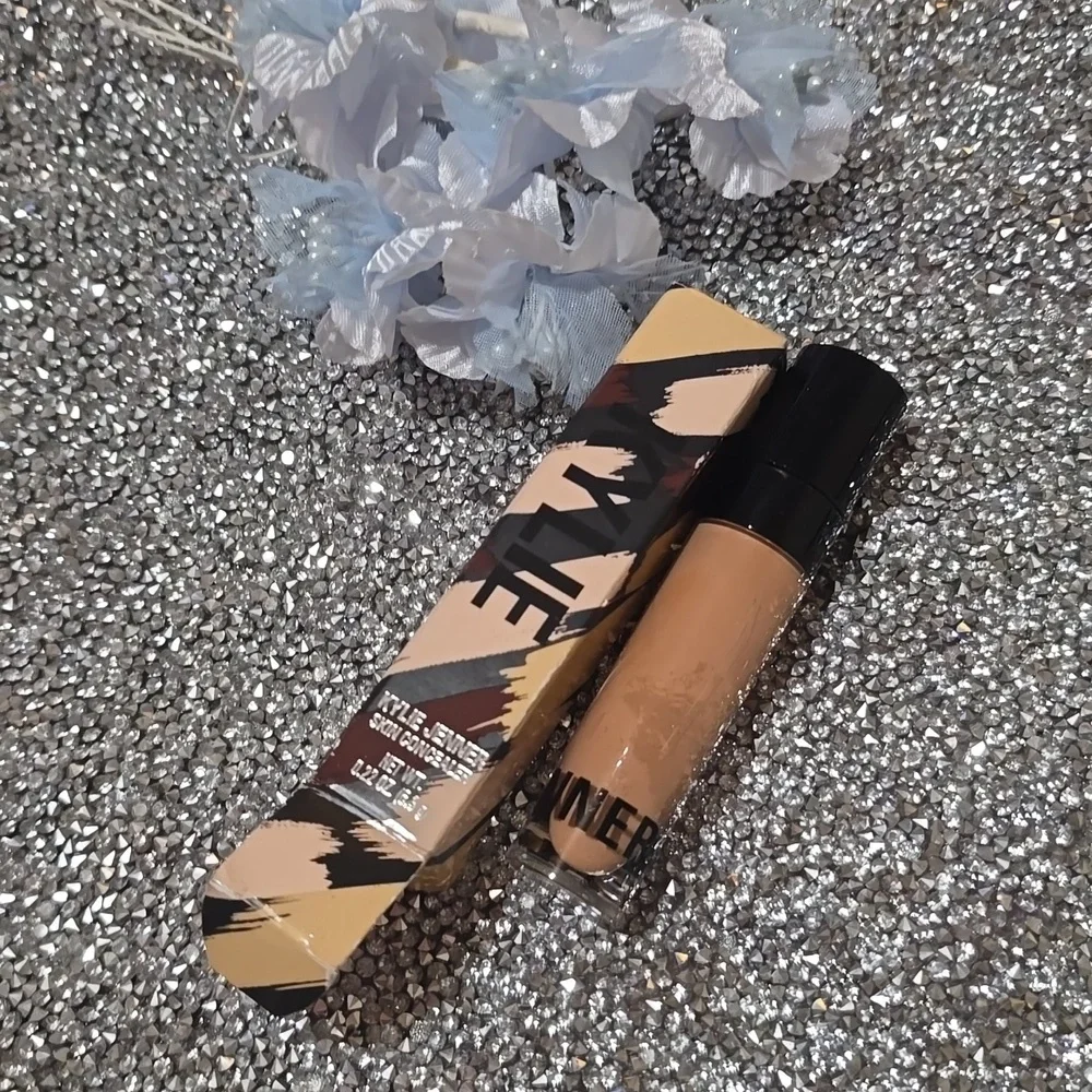 ❇️🧚‍♀️SESAME Kylie Cosmetics DISCONTINUED Concealer NWT
